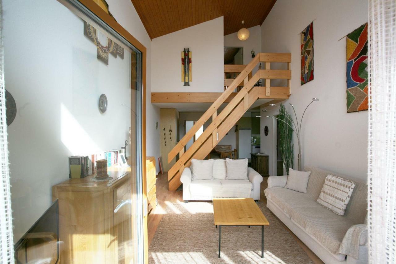 Apartemen I Dr Rehwiesa A32